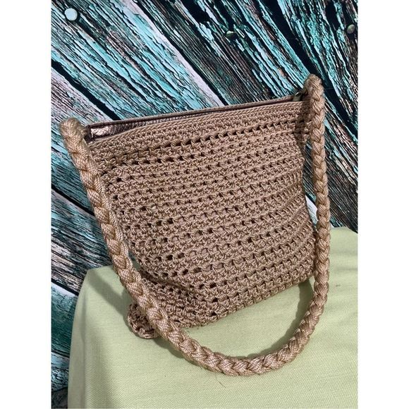 LUXY Crocheted Bag Beautiful Glittery Gold & Tan 💕🌿 - Picture 1 of 14